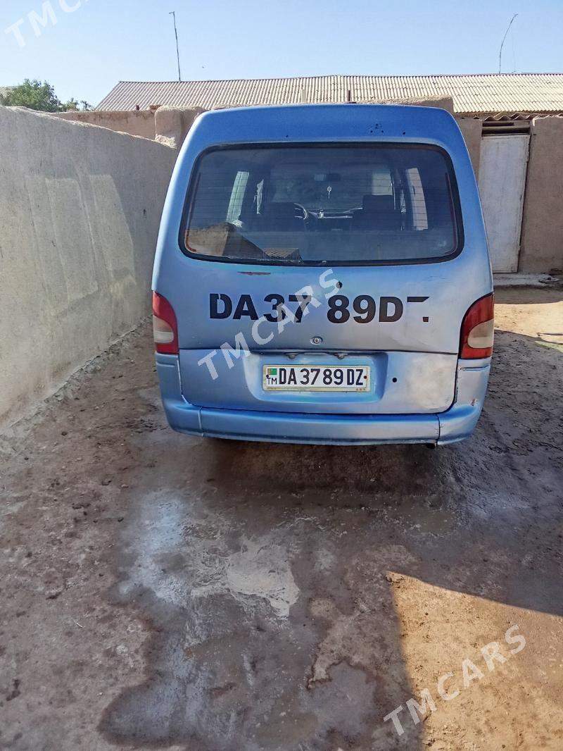 Toyota Hiace 1996 - 40 000 TMT - Türkmenbaşy etr. - img 3