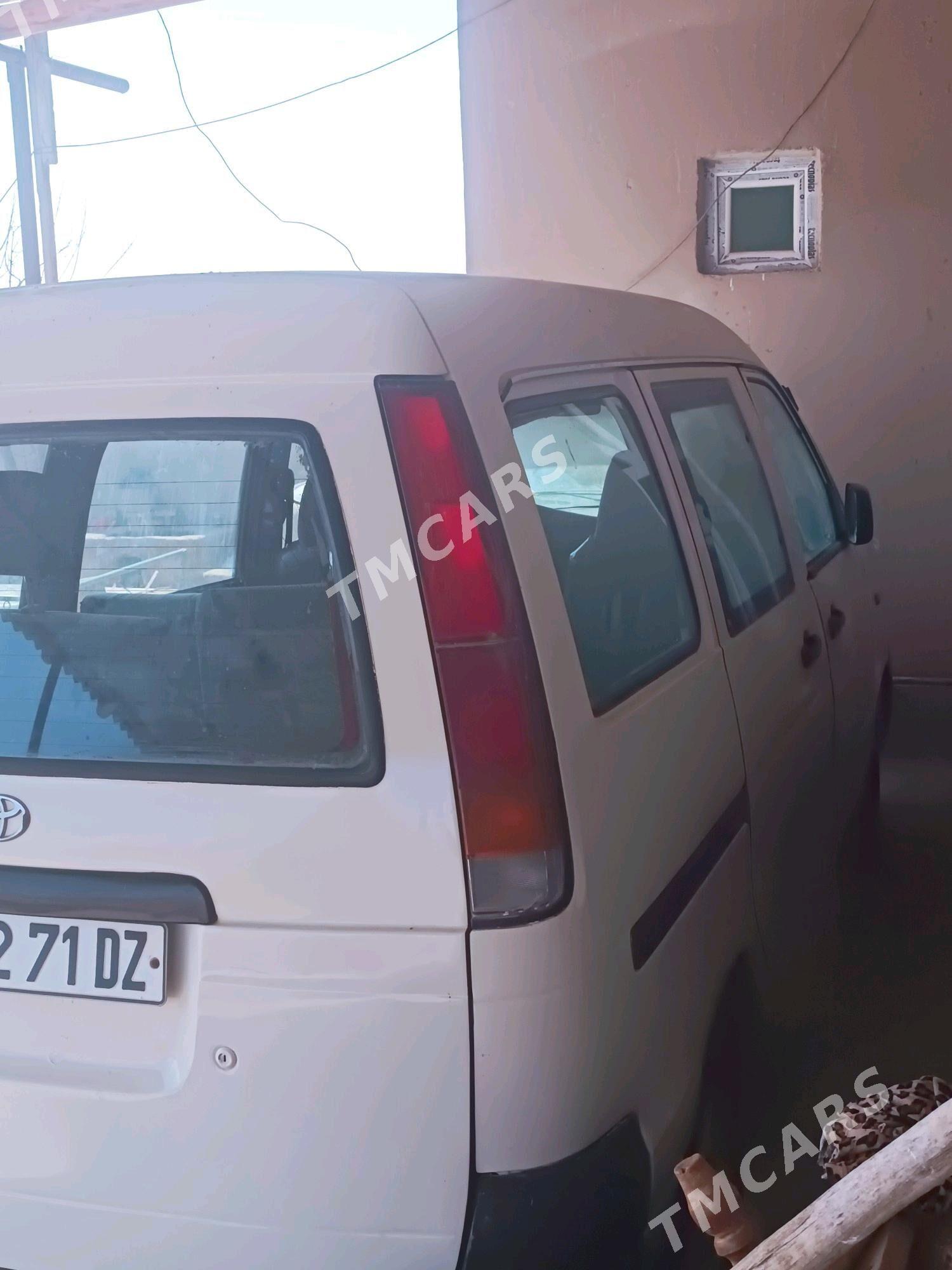 Toyota Lite ace 1998 - 30 000 TMT - Шабатский этрап - img 2