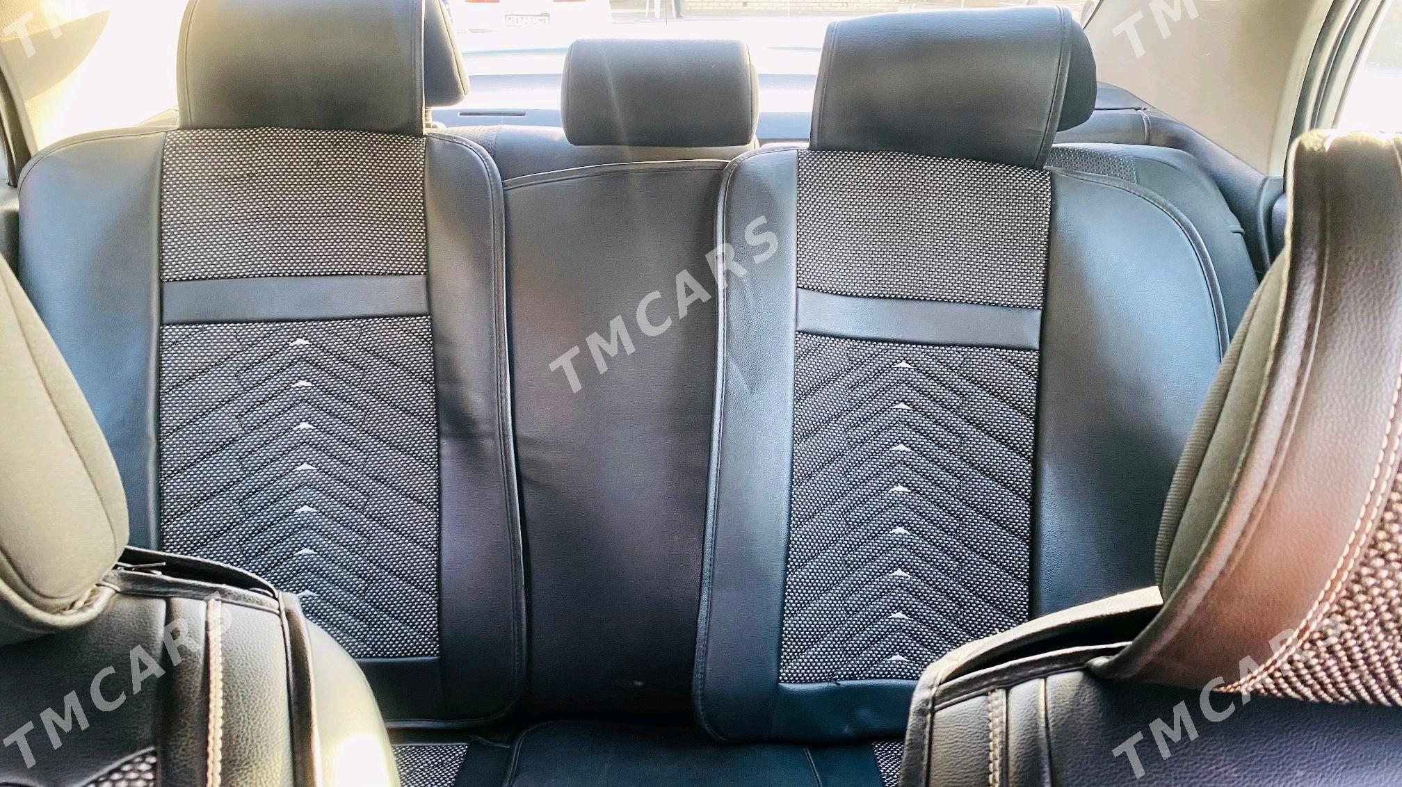 Toyota Corolla 2010 - 130 000 TMT - Мары - img 6