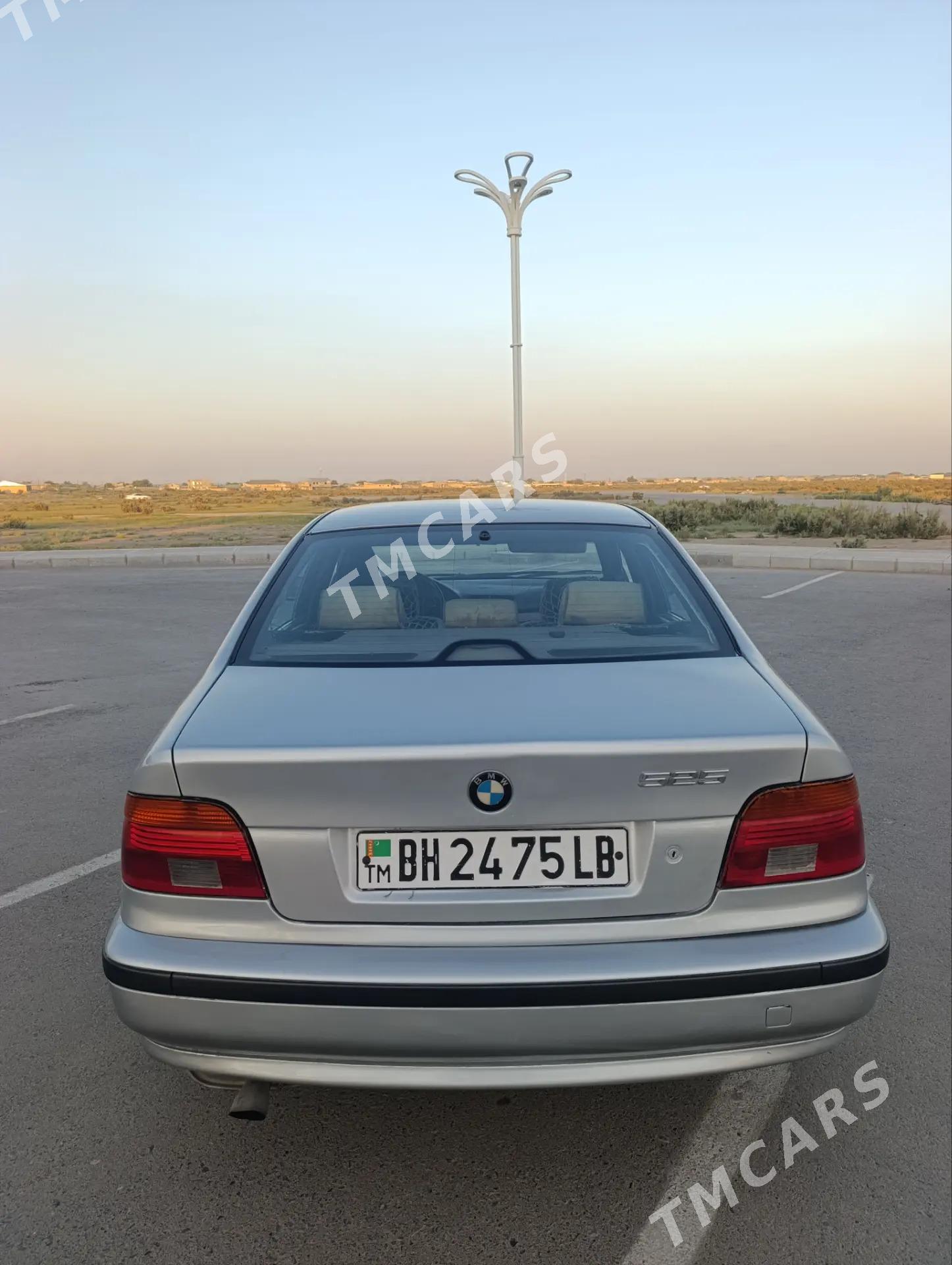 BMW E39 1999 - 70 000 TMT - Туркменабат - img 4