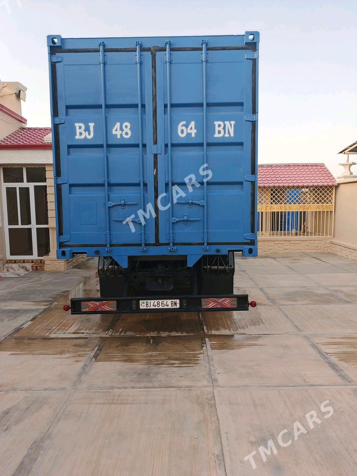 Kamaz 6520 2013 - 500 000 TMT - Gyzylarbat - img 3