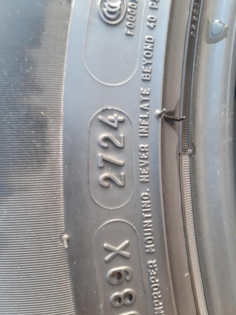 215 55 17 MICHELIN tàzà goloý ýyly 24 3 300 TMT - Ашхабад - img 3