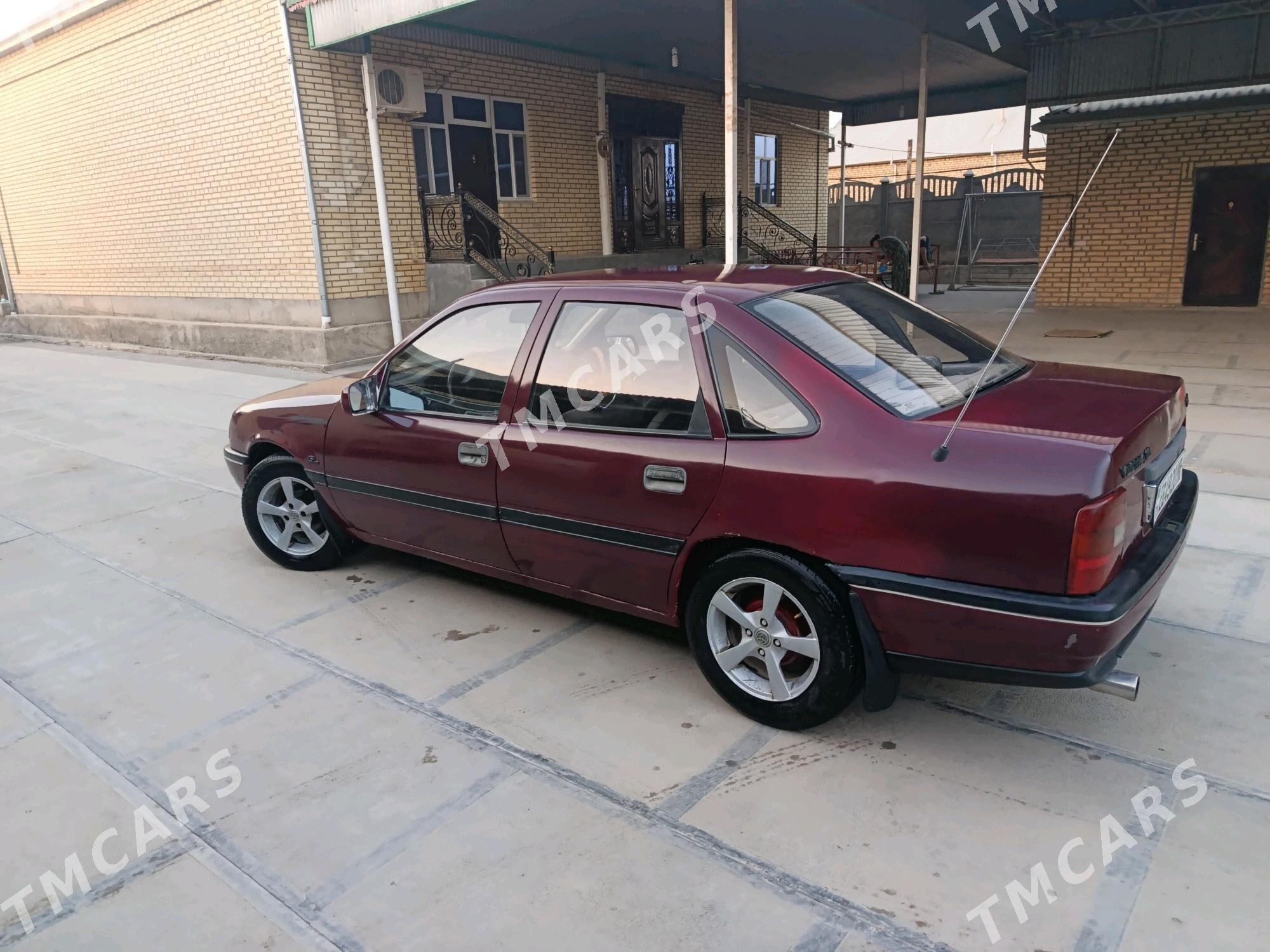 Opel Vectra 1990 - 26 000 TMT - Векильбазар - img 2