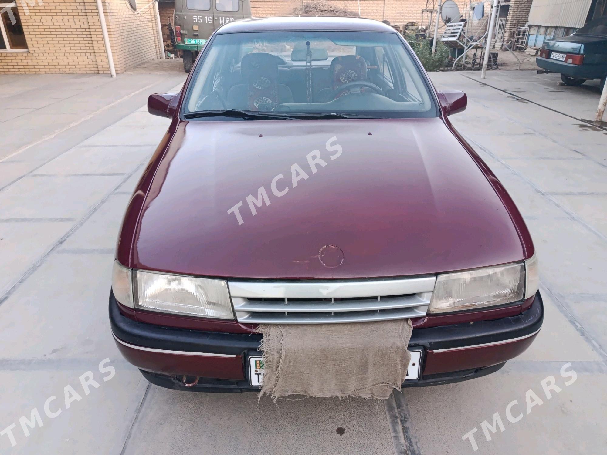 Opel Vectra 1990 - 26 000 TMT - Векильбазар - img 3