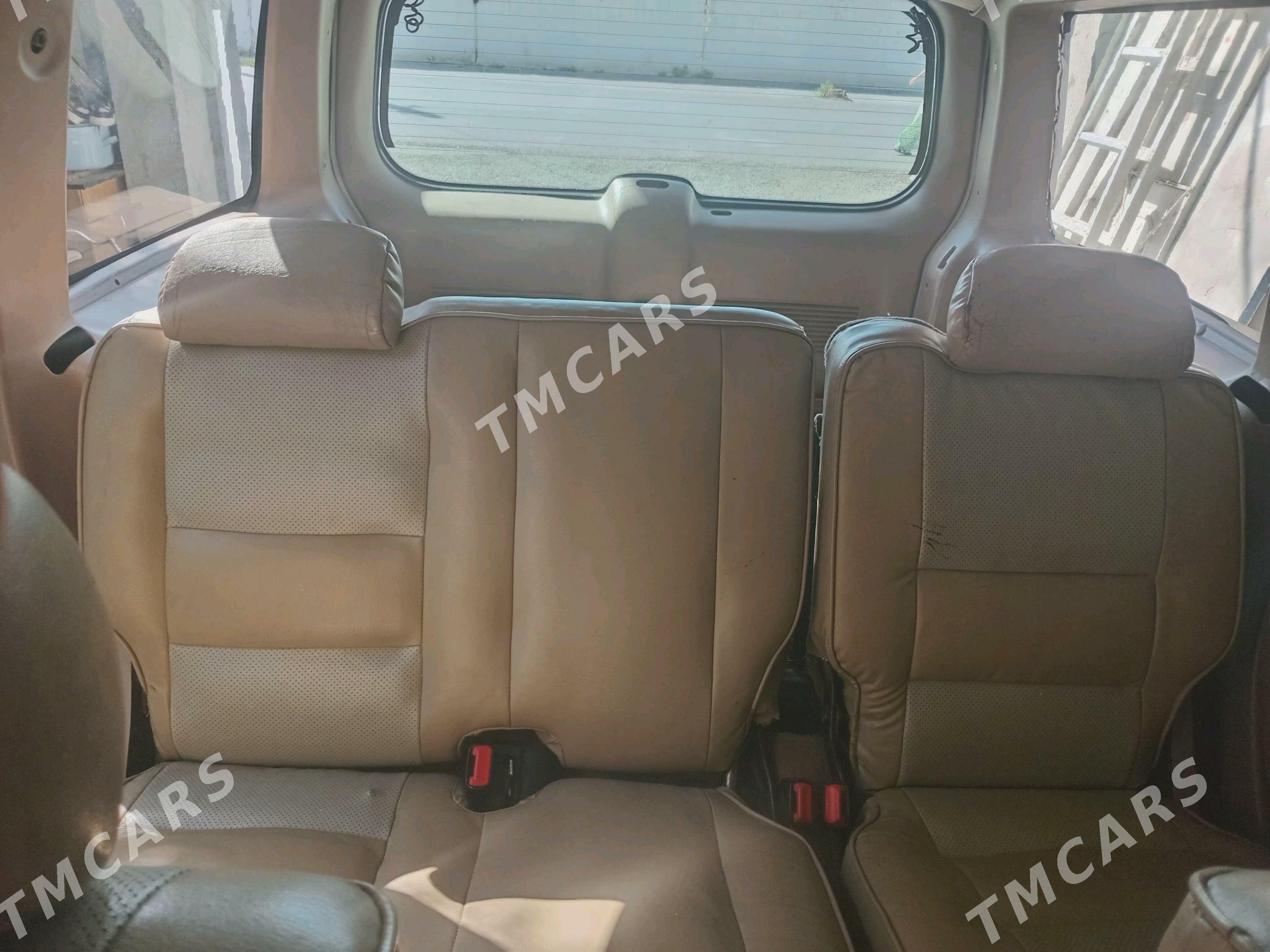 Ford Explorer 2000 - 155 000 TMT - Hitrowka - img 7