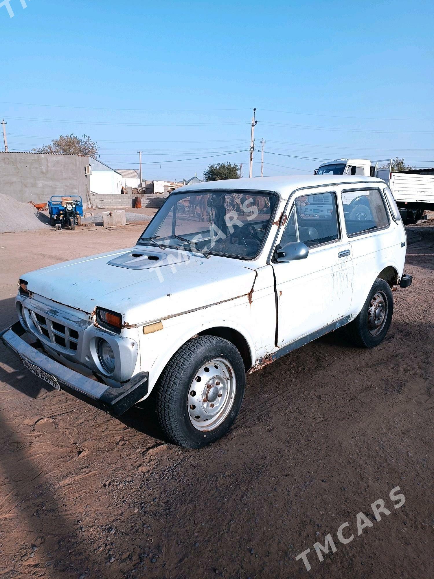Lada Niva 1985 - 15 000 TMT - Ak bugdaý etraby - img 2
