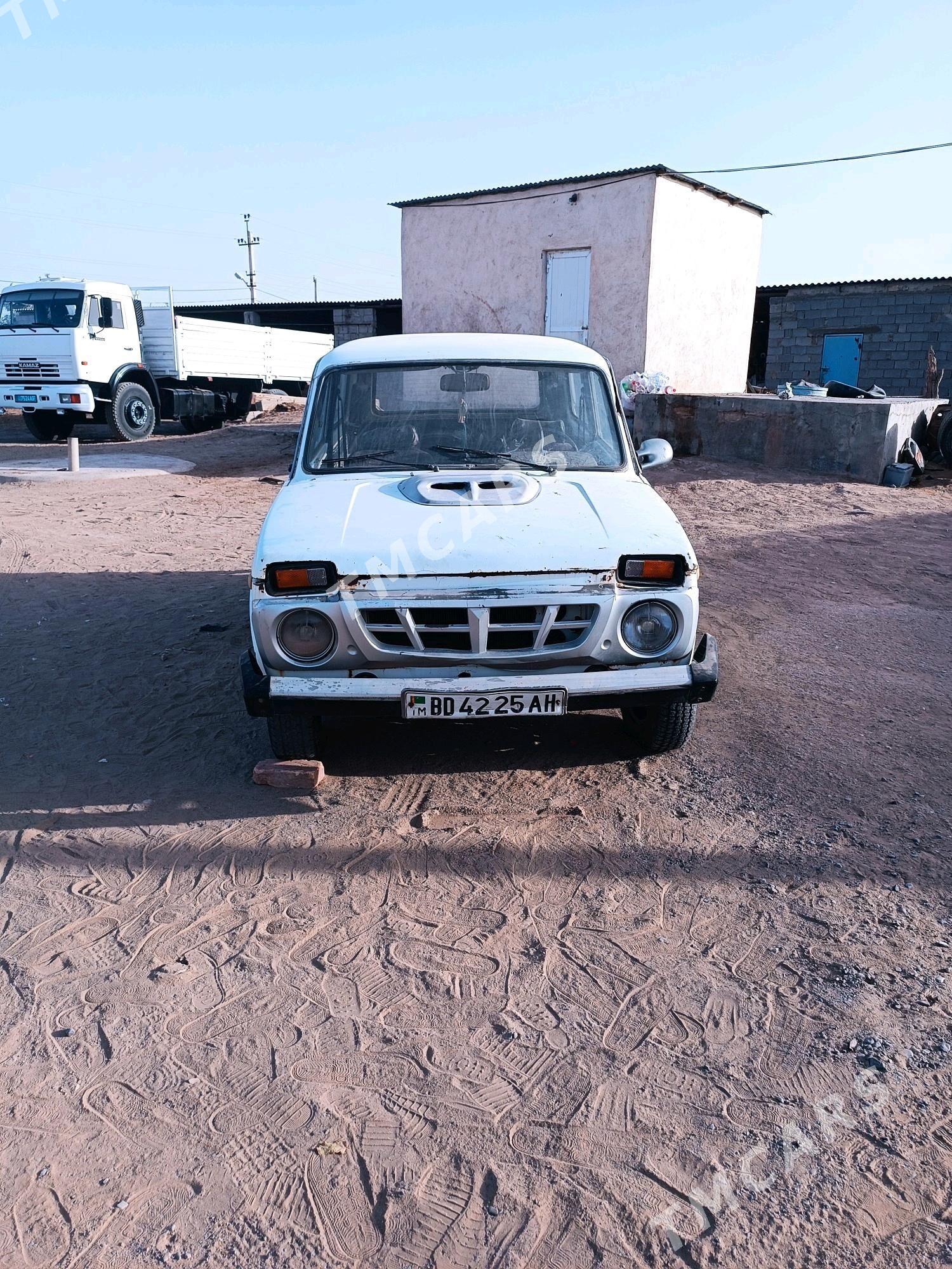 Lada Niva 1985 - 15 000 TMT - Ak bugdaý etraby - img 4