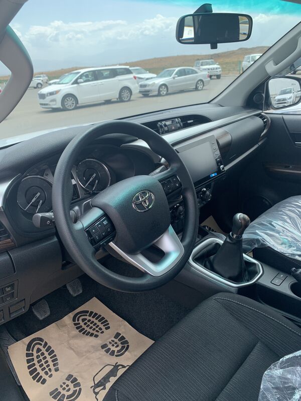 Toyota Hilux 2025 - 687 000 TMT - Aşgabat - img 5