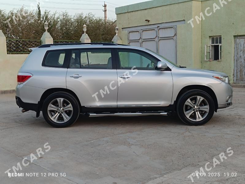 Toyota Highlander 2012 - 330 000 TMT - Мары - img 8