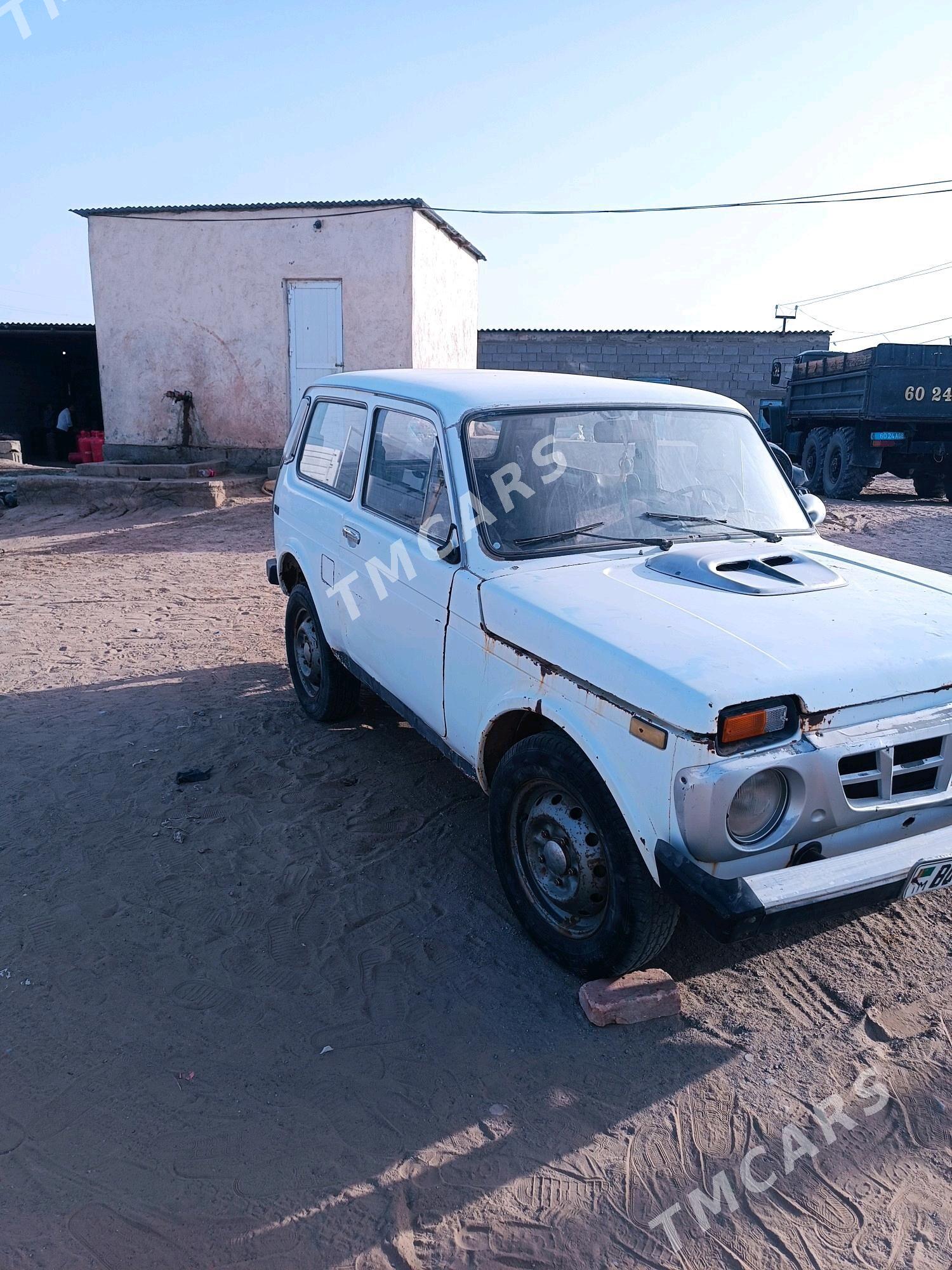 Lada Niva 1985 - 15 000 TMT - Ak bugdaý etraby - img 5