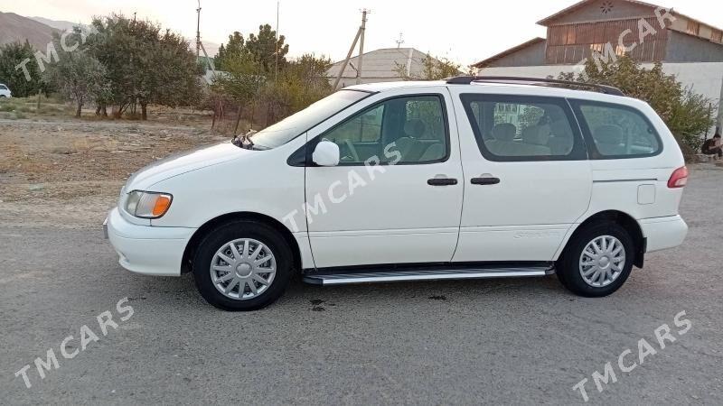 Toyota Sienna 2001 - 150 000 TMT - Bäherden - img 5