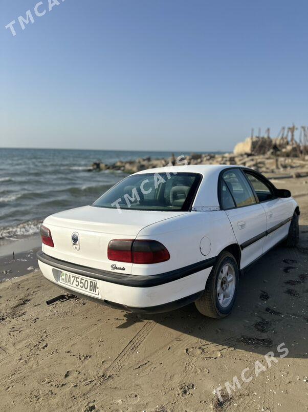 Opel Omega 1996 - 26 000 TMT - Hazar - img 2