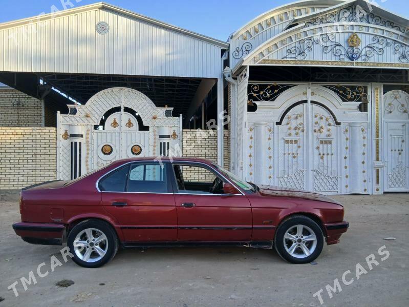 BMW 520 1990 - 30 000 TMT - Baýramaly - img 5
