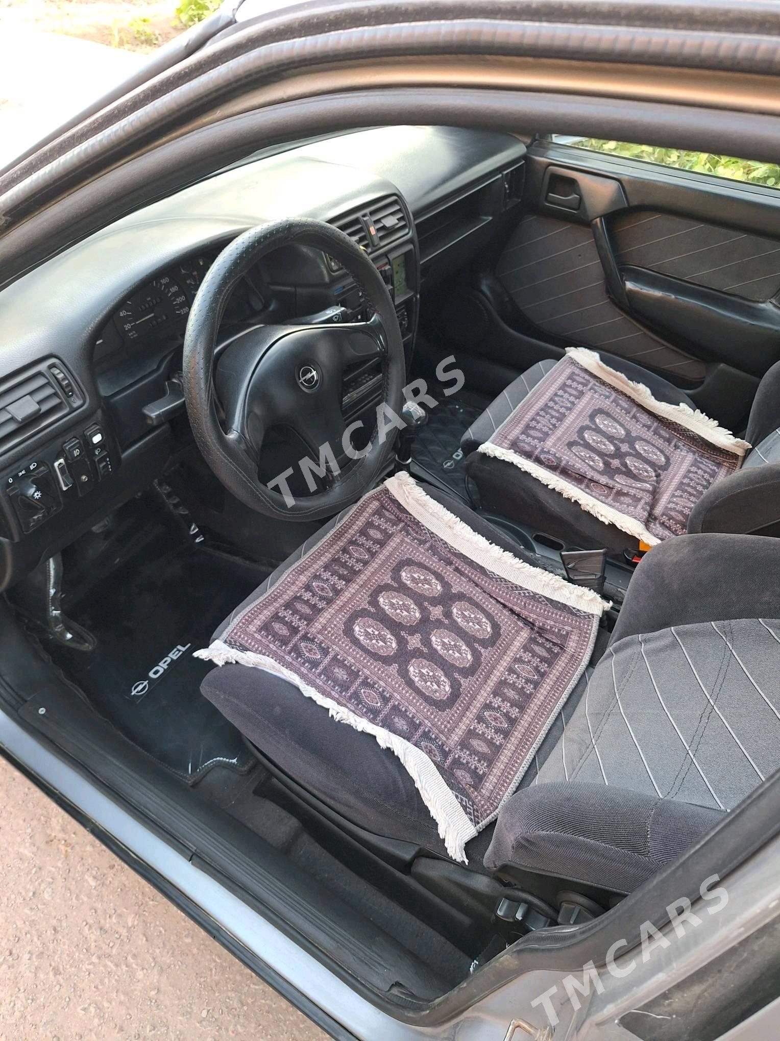 Opel Vectra 1993 - 55 000 TMT - Daşoguz - img 7