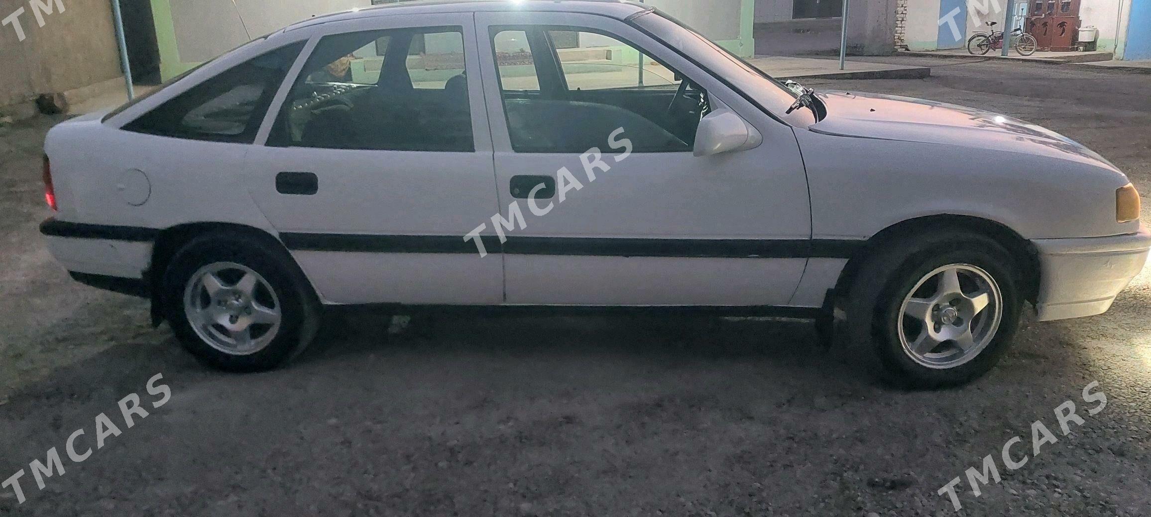 Opel Vectra 1992 - 34 000 TMT - Kaka - img 2