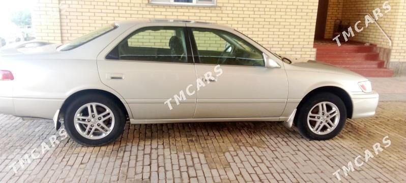 Toyota Camry 2001 - 170 000 TMT - Baýramaly - img 3