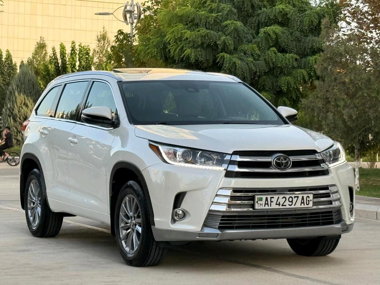 Toyota Highlander 2019 - 508 000 TMT - Ашхабад - img 3