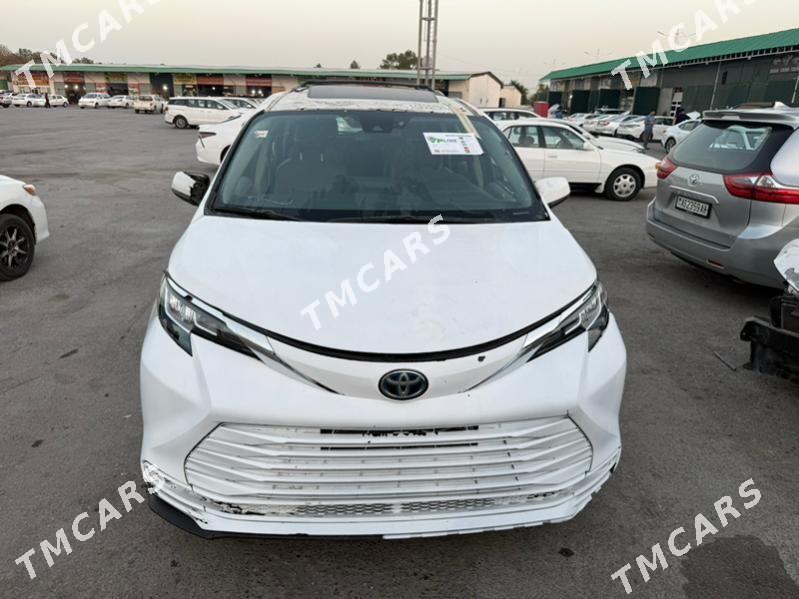 Toyota Sienna 2021 - 330 000 TMT - Ашхабад - img 4
