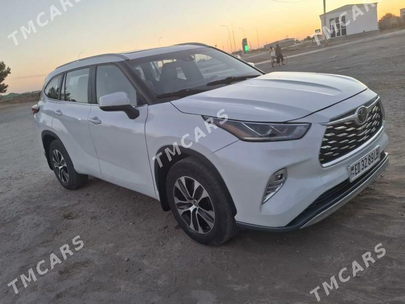 Toyota Highlander 2023 - 600 000 TMT - Hojambaz - img 2