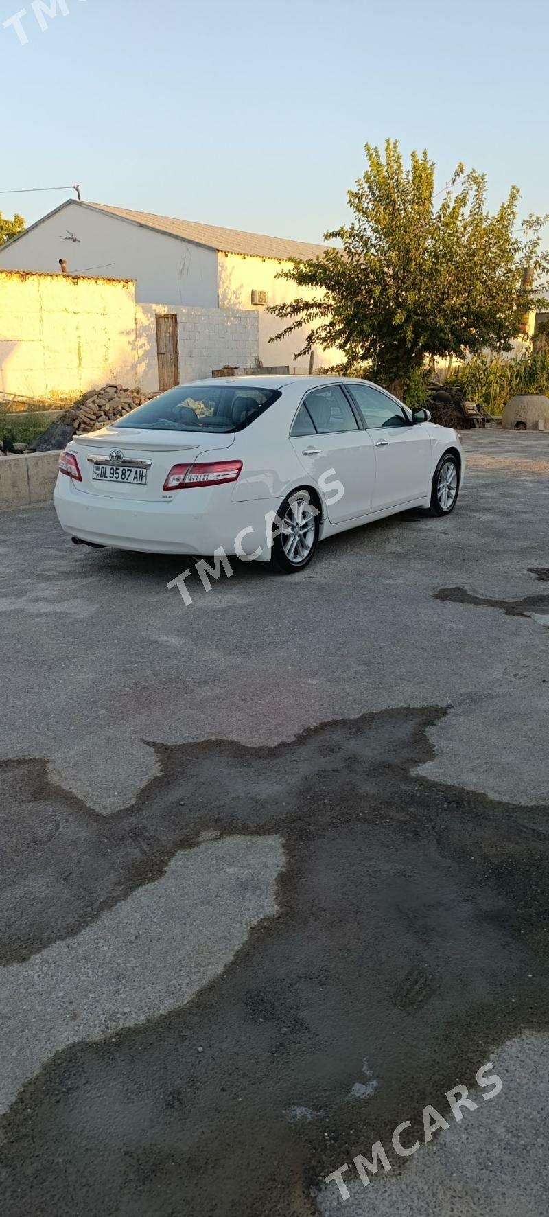 Toyota Camry 2010 - 195 000 TMT - Gökdepe - img 2