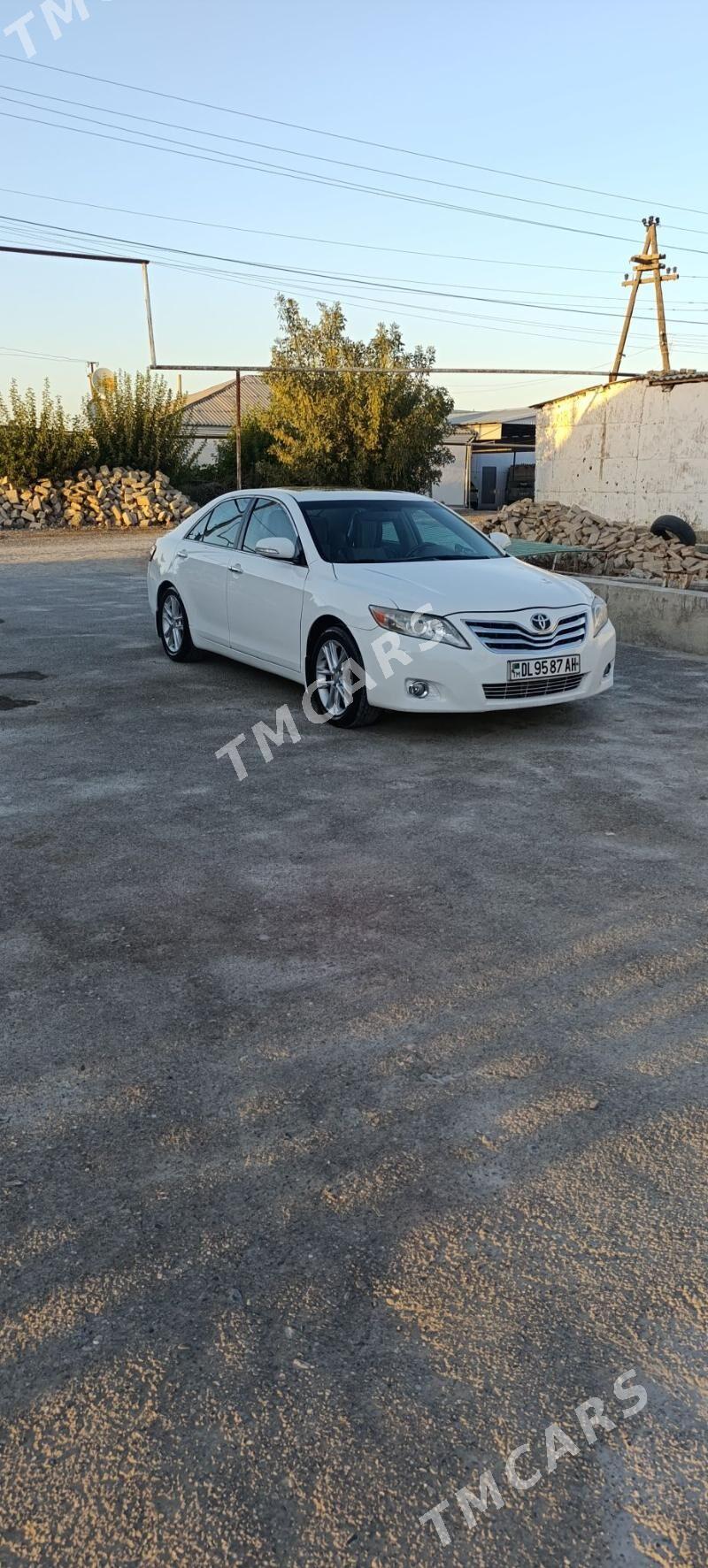 Toyota Camry 2010 - 195 000 TMT - Gökdepe - img 3
