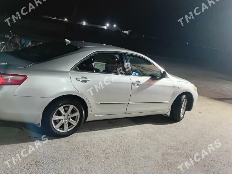 Toyota Camry 2008 - 170 000 TMT - Ак-Бугдайский этрап - img 4