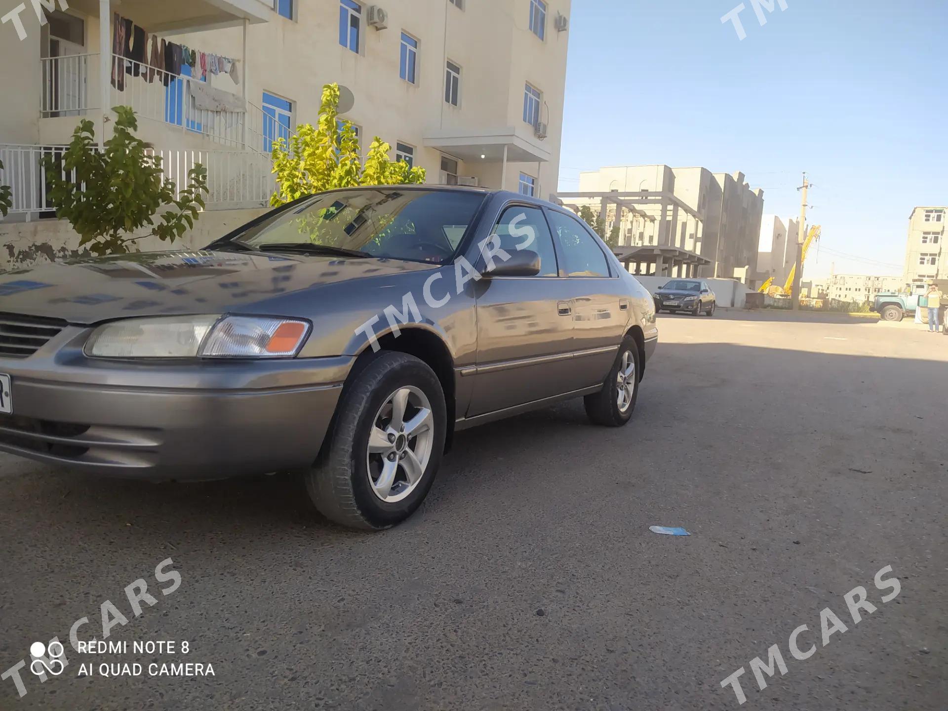 Toyota Camry 1998 - 150 000 TMT - Байрамали - img 2