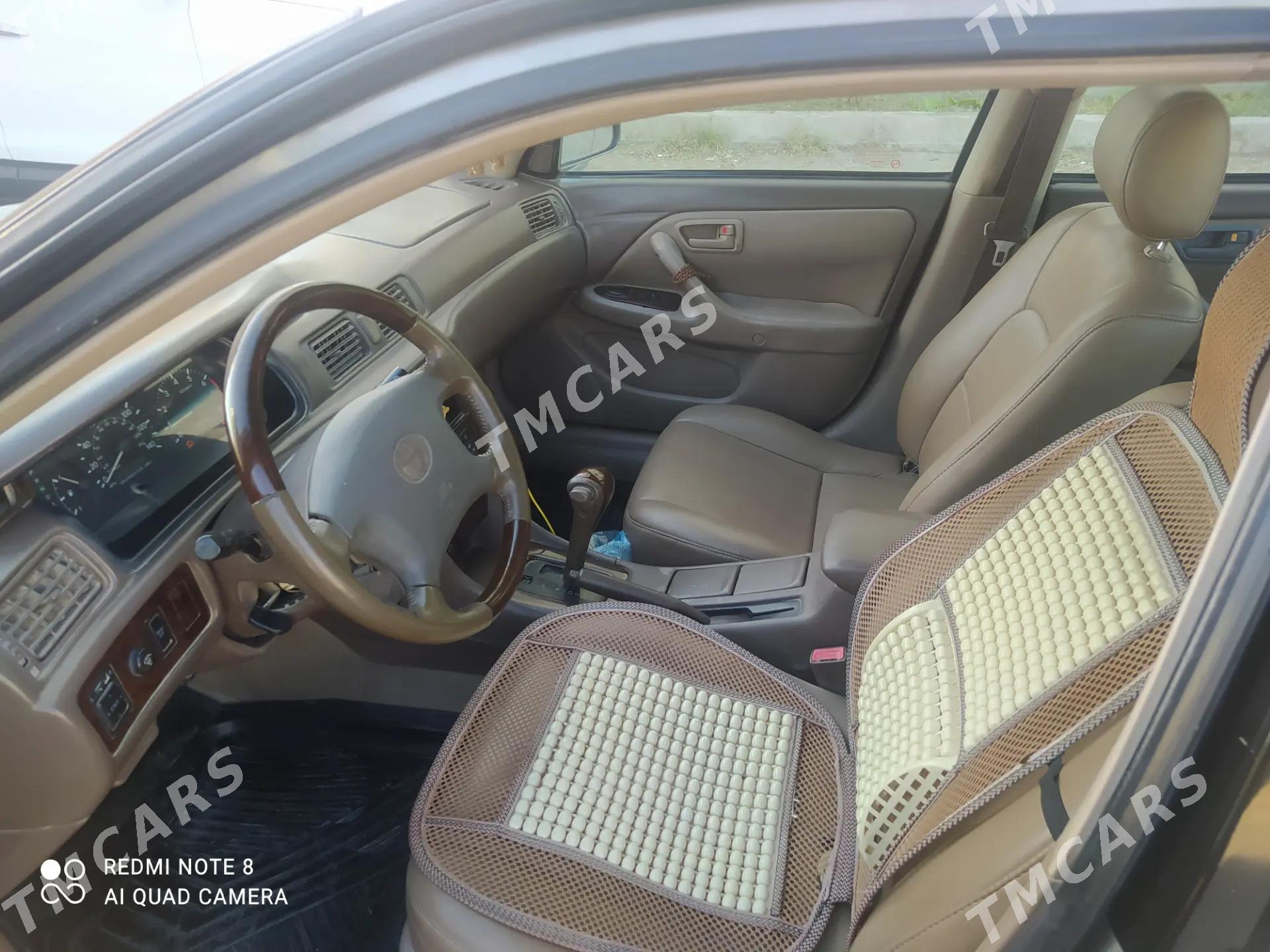 Toyota Camry 1998 - 150 000 TMT - Байрамали - img 5