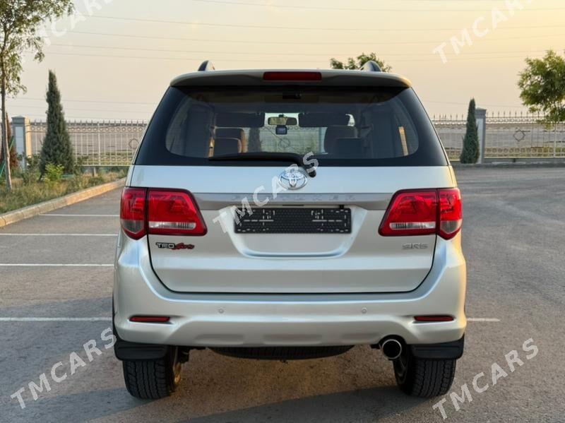 Toyota Fortuner 2013 - 359 000 TMT - Балканабат - img 5