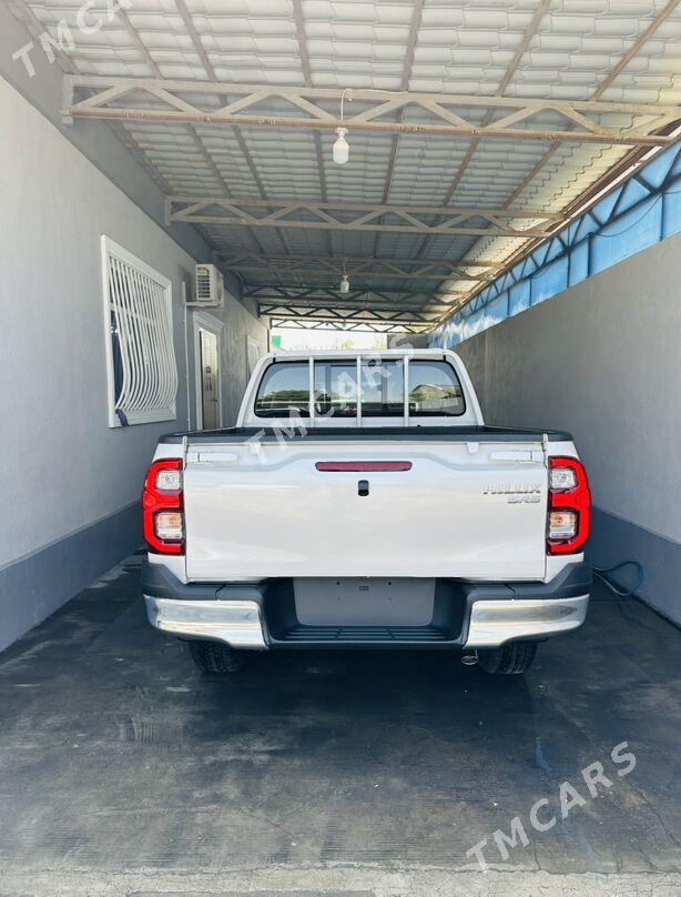Toyota Hilux 2025 - 670 000 TMT - Aşgabat - img 5