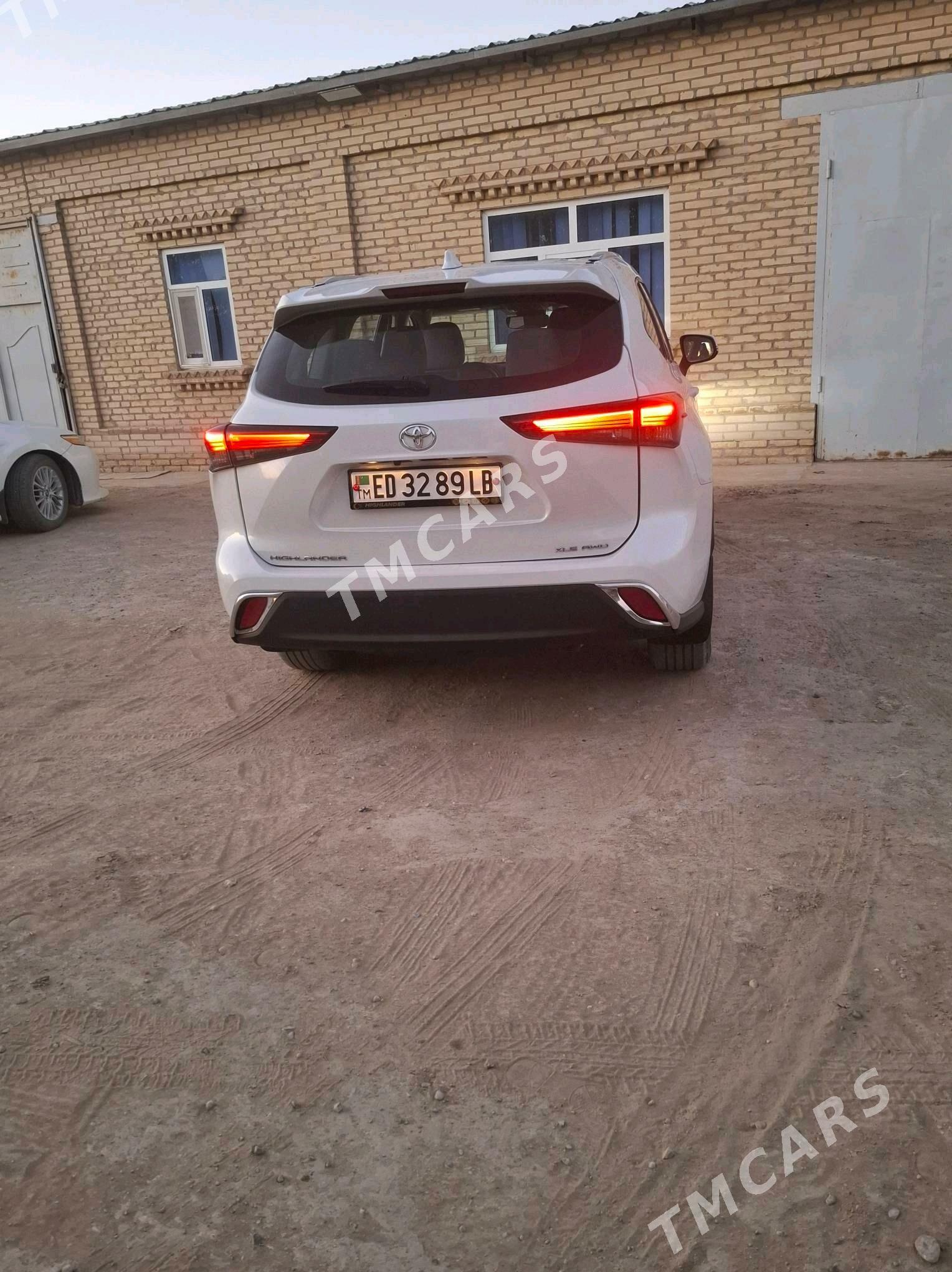 Toyota Highlander 2023 - 600 000 TMT - Hojambaz - img 7