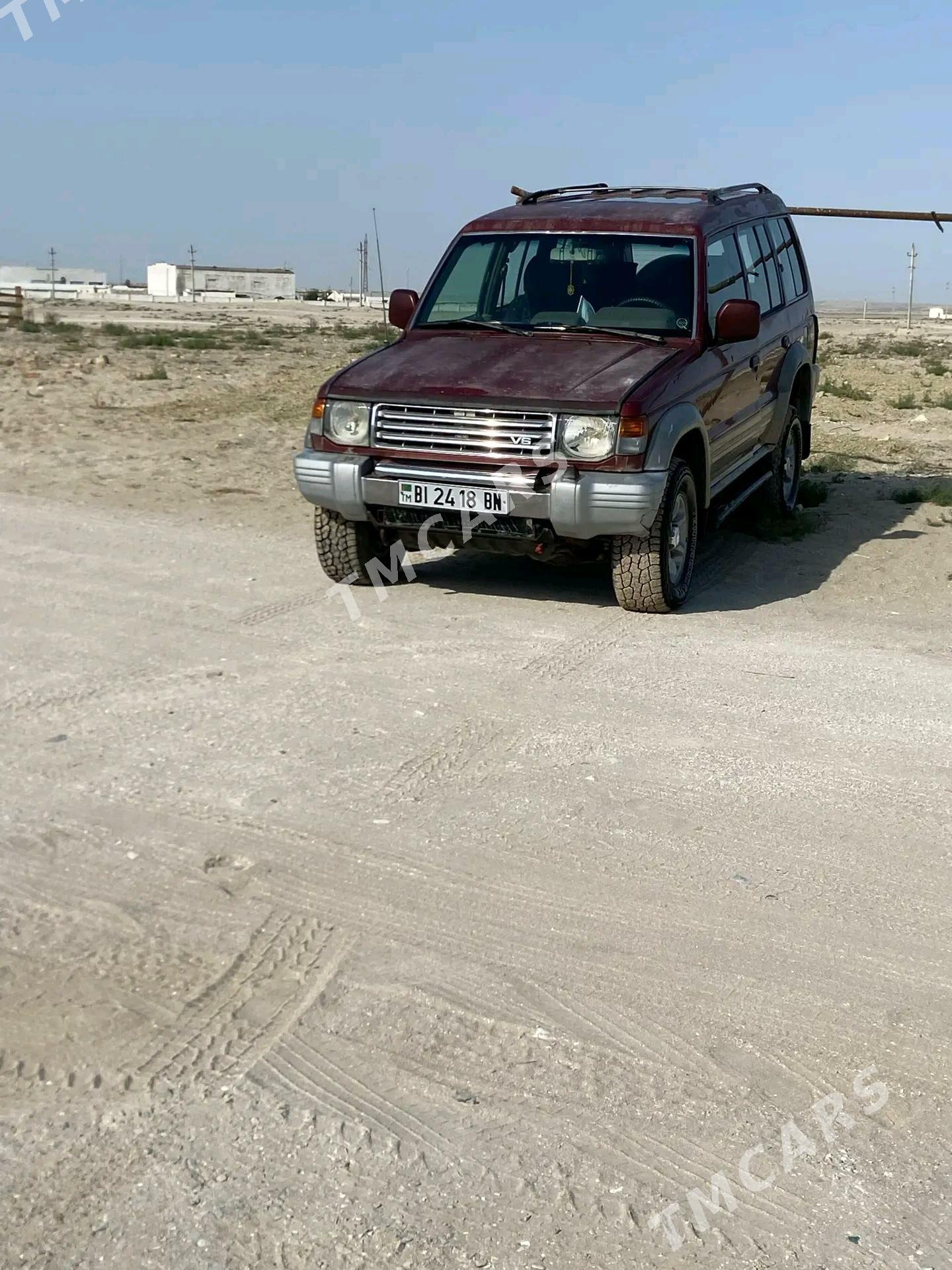 Mitsubishi Montero 1996 - 75 000 TMT - Карабогаз - img 1