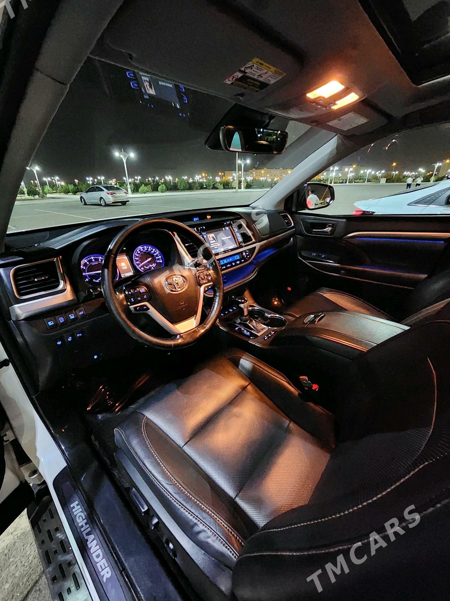 Toyota Highlander 2018 - 520 000 TMT - Ашхабад - img 8