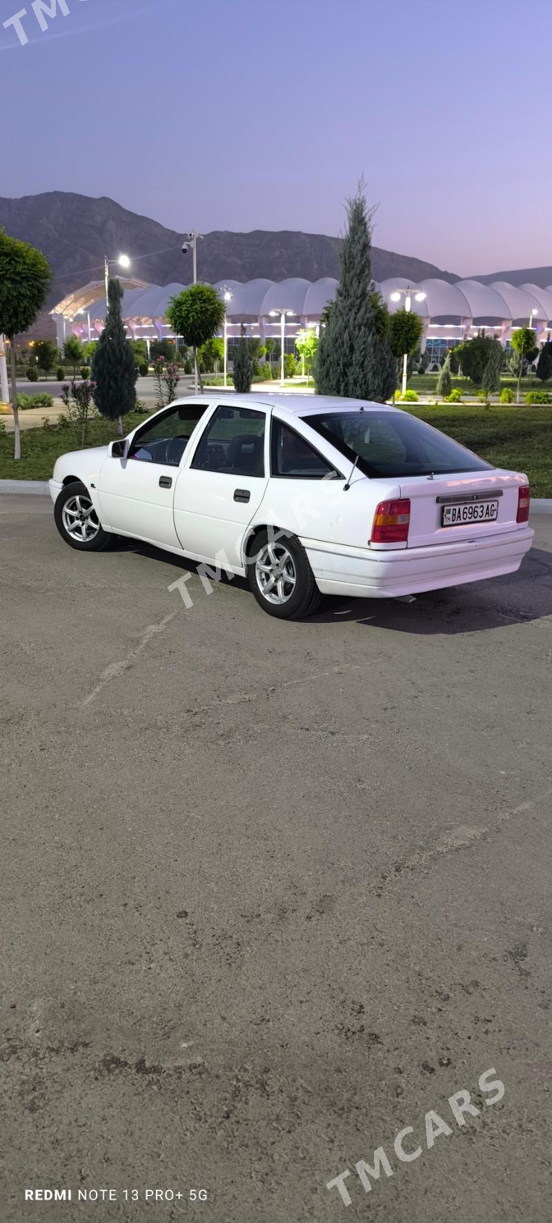 Opel Vectra 1991 - 29 000 TMT - Büzmeýin - img 3