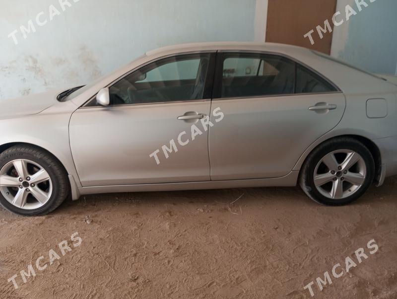 Toyota Camry 2009 - 170 000 TMT - Балканабат - img 3