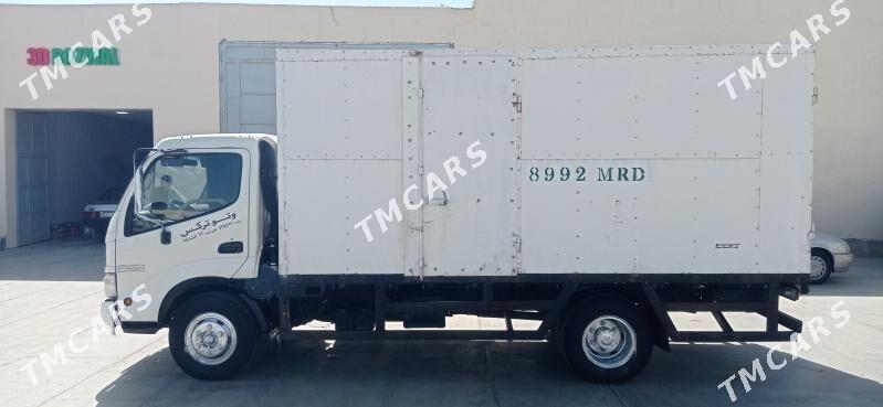 Mitsubishi Canter 2005 - 200 000 TMT - Saýat - img 4