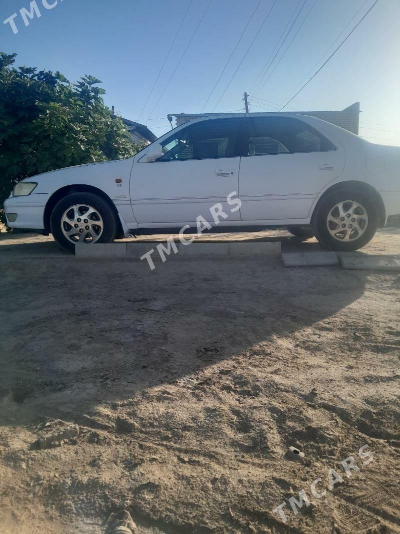 Toyota Camry 2000 - 130 000 TMT - Мары - img 2