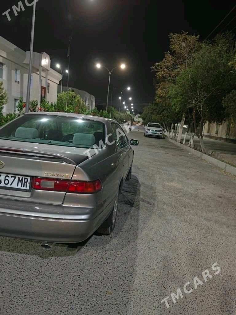Toyota Camry 1999 - 136 000 TMT - Мары - img 8