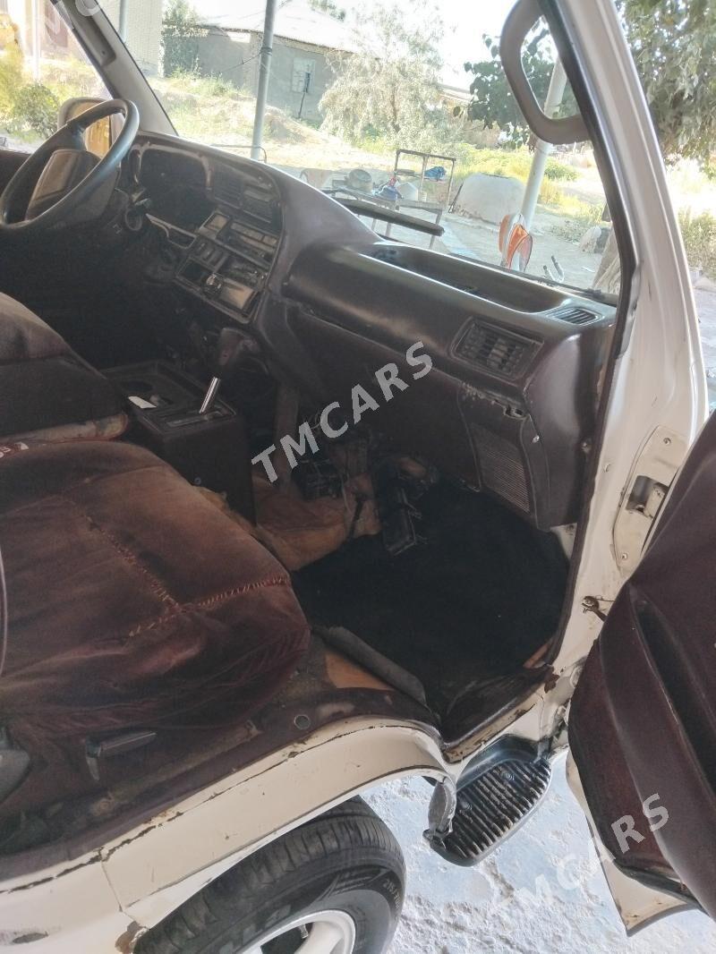 Toyota Hiace 1991 - 38 000 TMT - Sakarçäge - img 4