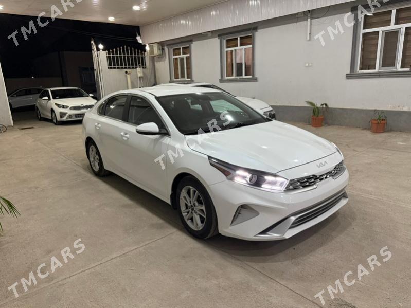 Kia Forte 2022 - 235 000 TMT - Ашхабад - img 4