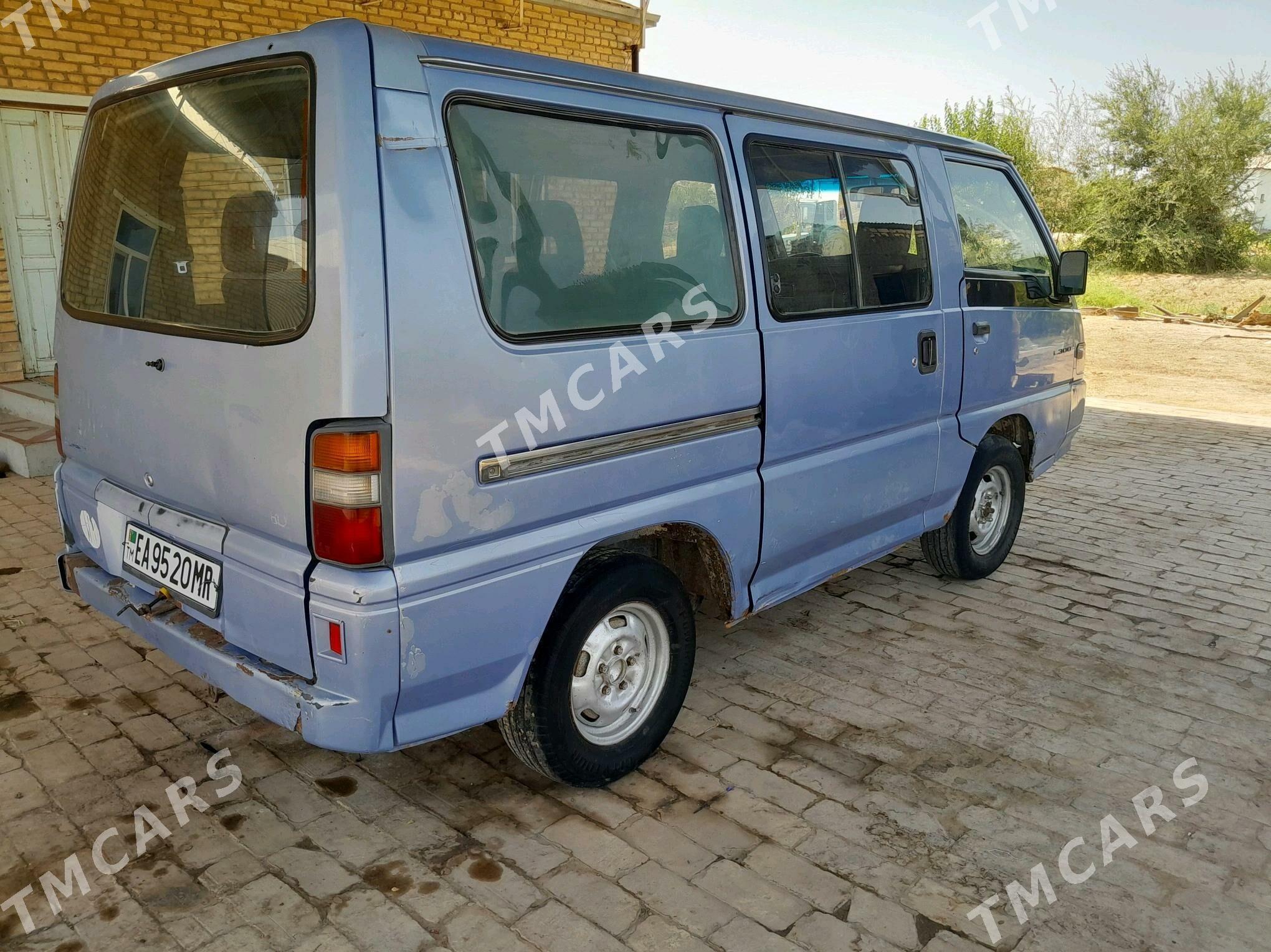 Toyota Hiace 1993 - 50 000 TMT - Türkmengala - img 3