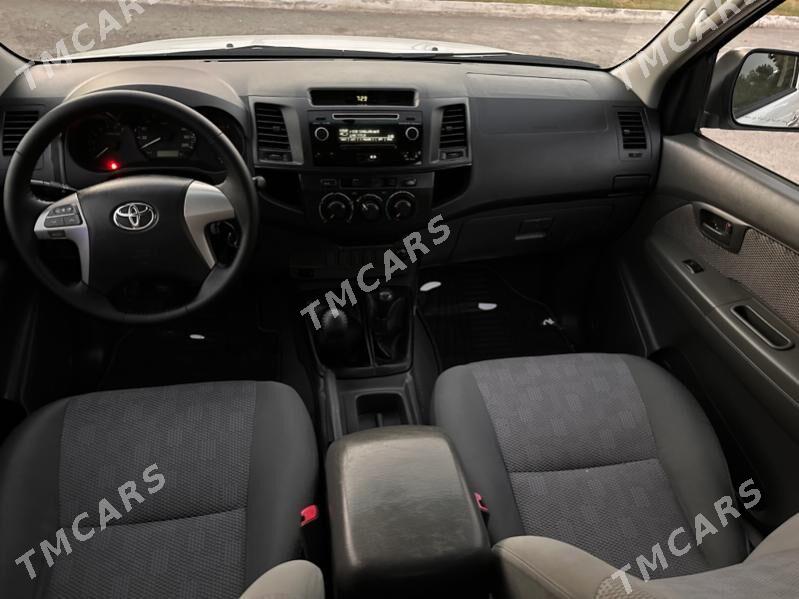 Toyota Hilux 2013 - 410 000 TMT - Mary - img 3