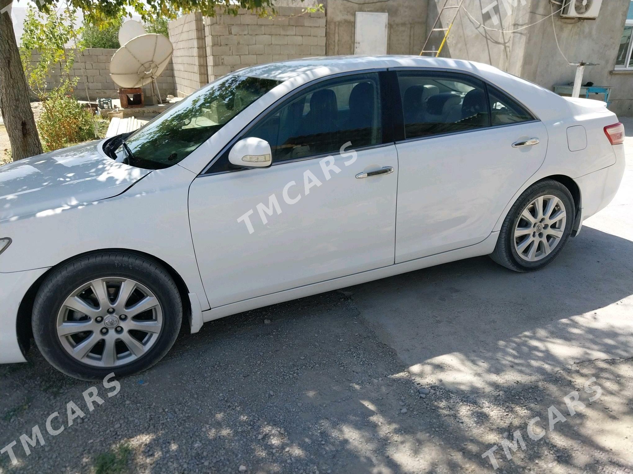 Toyota Camry 2008 - 155 000 TMT - Bäherden - img 4