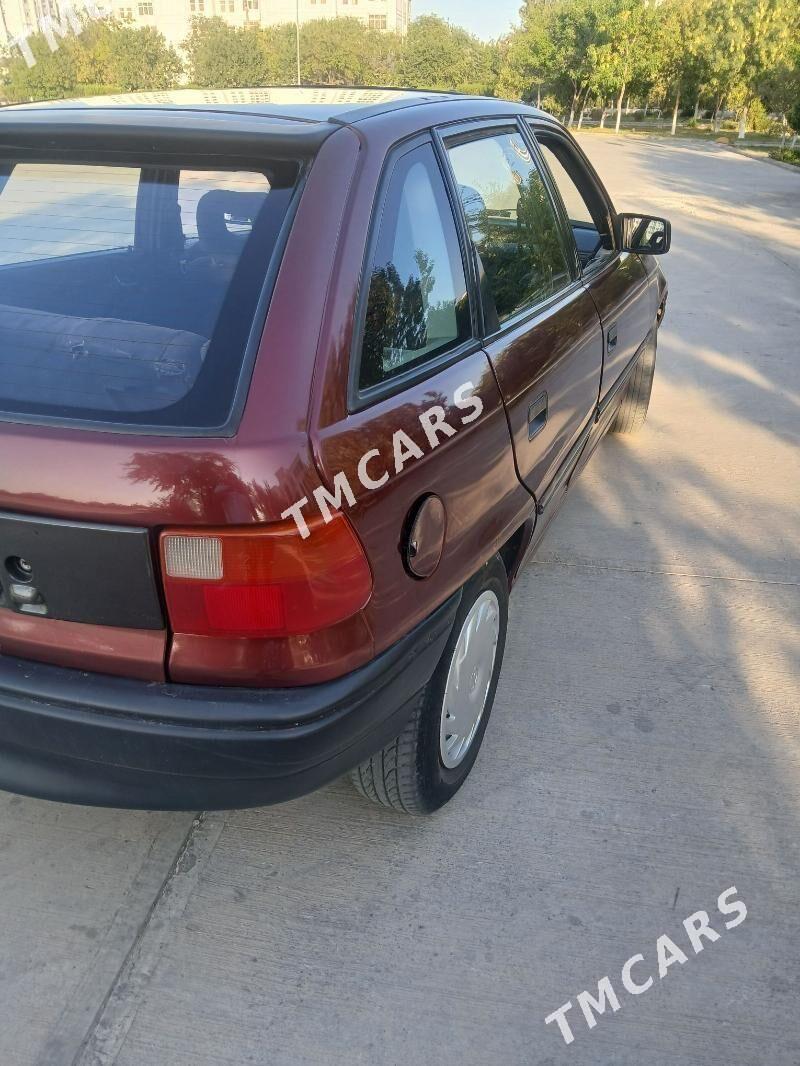 Opel Astra 1992 - 33 000 TMT - Шабатский этрап - img 3