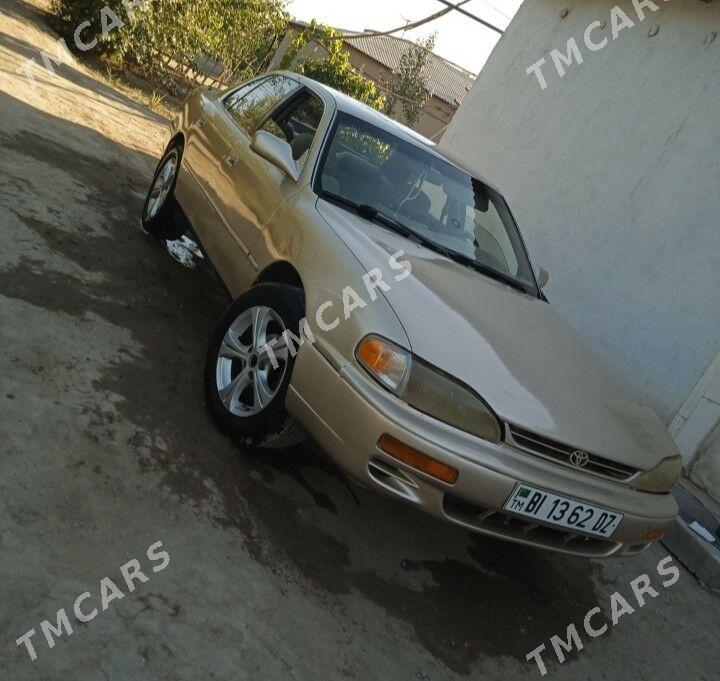 Toyota Camry 1994 - 75 000 TMT - Köneürgenç - img 3