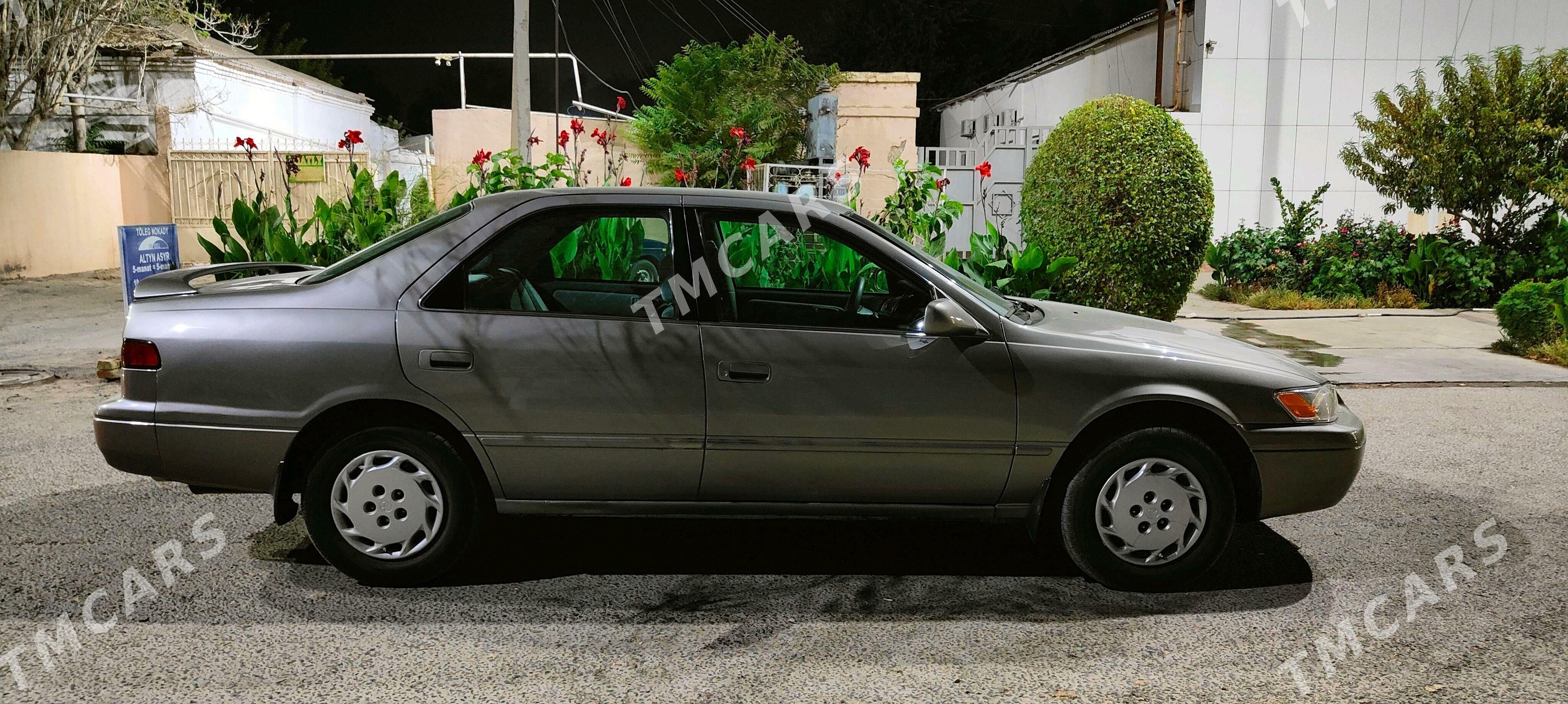 Toyota Camry 1999 - 136 000 TMT - Мары - img 10