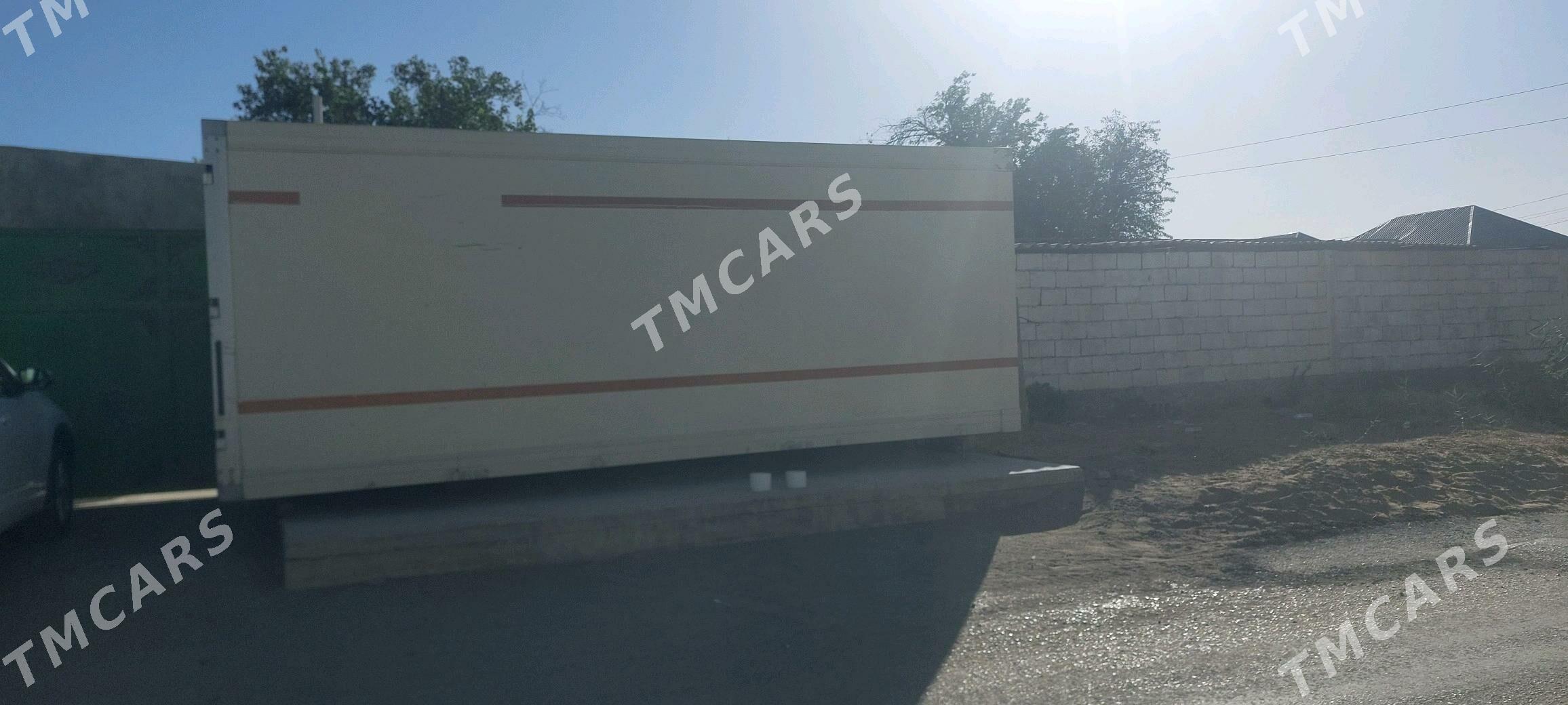 Mercedes-Benz 190E 2018 - 75 000 TMT - Çoganly - img 3