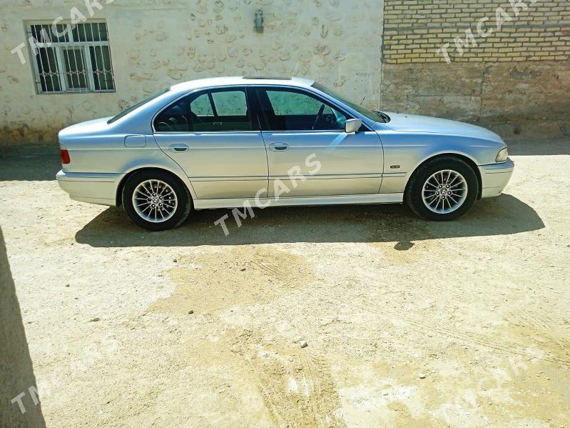 BMW E39 1998 - 85 000 TMT - Balkanabat - img 5