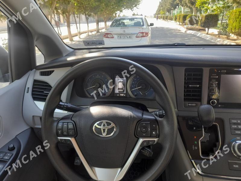 Toyota Sienna 2019 - 420 000 TMT - Aşgabat - img 3