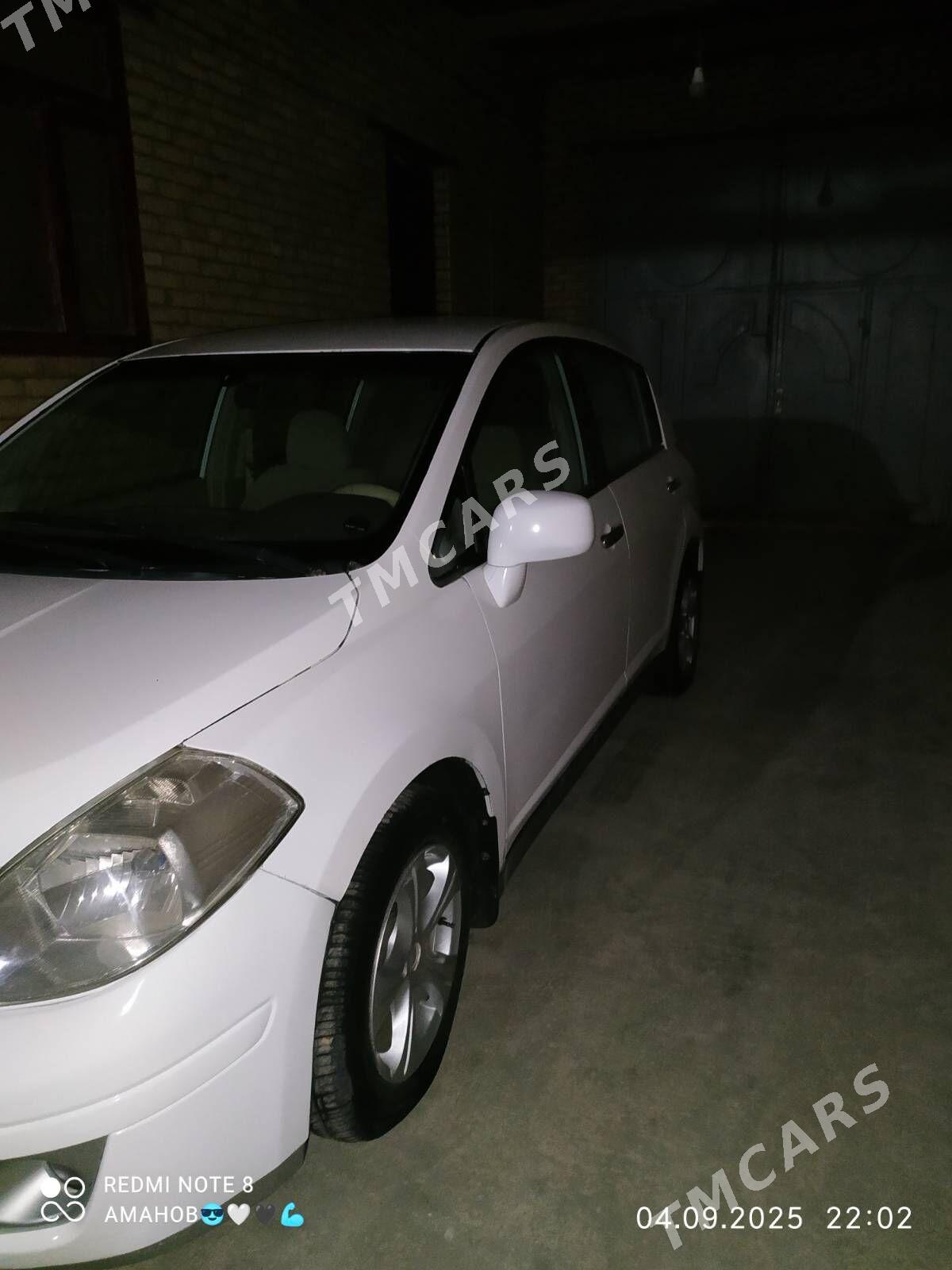Nissan Versa 2010 - 95 000 TMT - Дянев - img 3